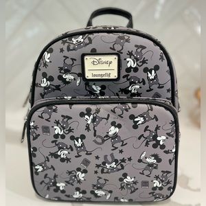 NEW loungefly vintage black white Mickey Disney convertible bag backpack